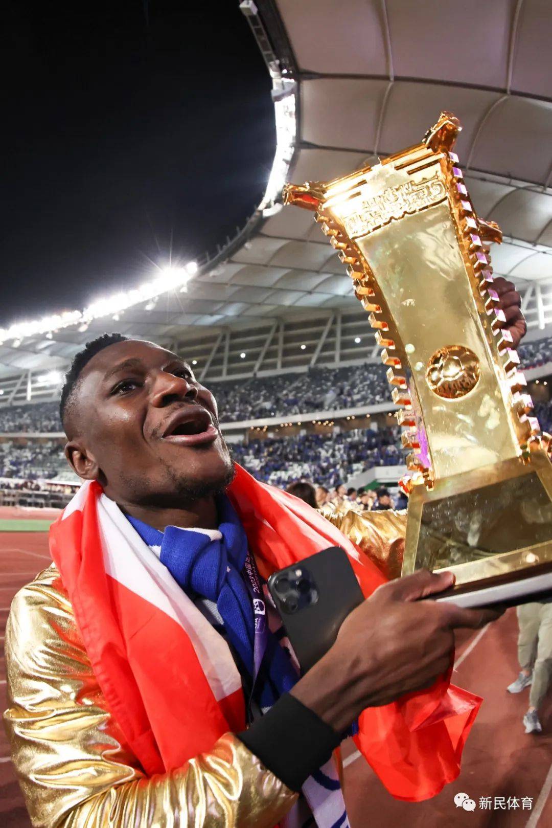 马赛队的球员表现令人印象深刻